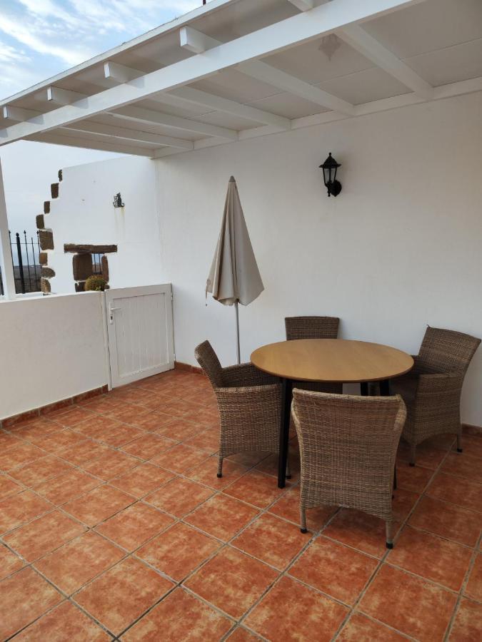 Casa Dante Villa Tías Екстериор снимка